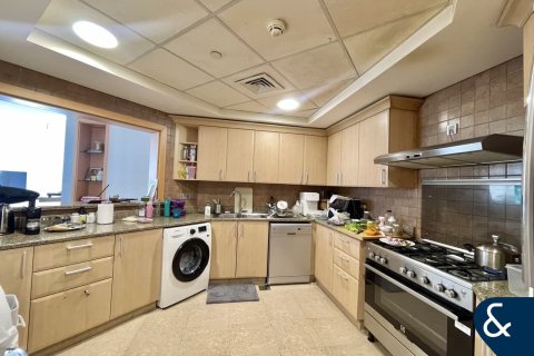 Apartment in Shoreline Apartments, Palm Jumeirah, Dubai 3 bedrooms, 208 sq.m. № 78955 - photo 9