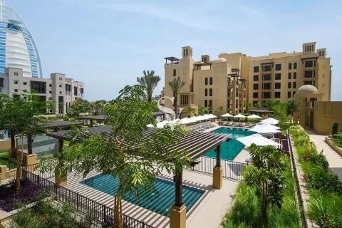 Apartment in Madinat Jumeirah Living, Umm Suqeim, Dubai 4 bedrooms, 247 sq.m. № 68411 - photo 12