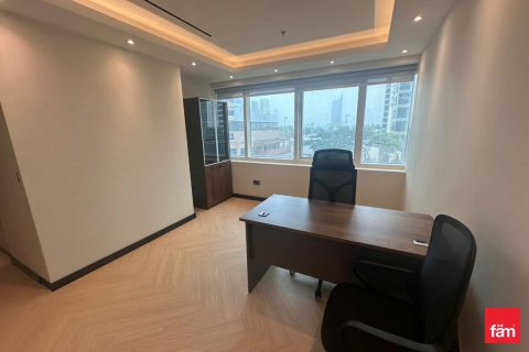 Oficina en Dubai, 151.1 m², № 77937 - foto 13