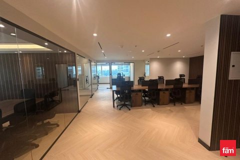 Oficina en Dubai, 151.1 m², № 77937 - foto 11