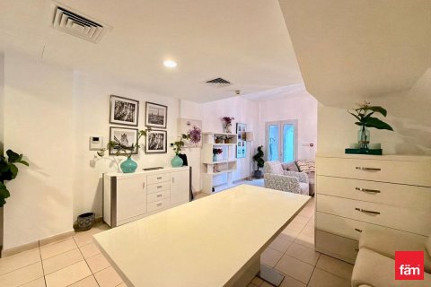 Villa en Dubai, 4 dormitorios, 132.6 m², № 77934 - foto 8