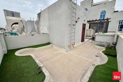 Villa en Dubai, 4 dormitorios, 132.6 m², № 77934 - foto 6