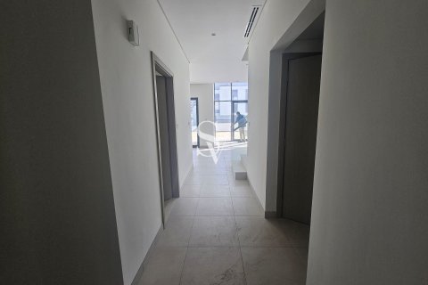 Снять в аренду таунхаус в Murooj Al Furjan, Al Furjan, Дубай: 3 спальни, 255м², № 99310 - фото 7