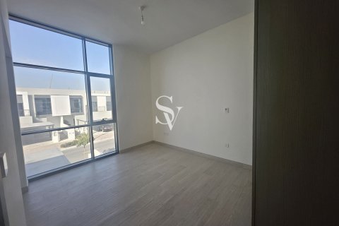 Снять в аренду таунхаус в Murooj Al Furjan, Al Furjan, Дубай: 3 спальни, 255м², № 99310 - фото 8