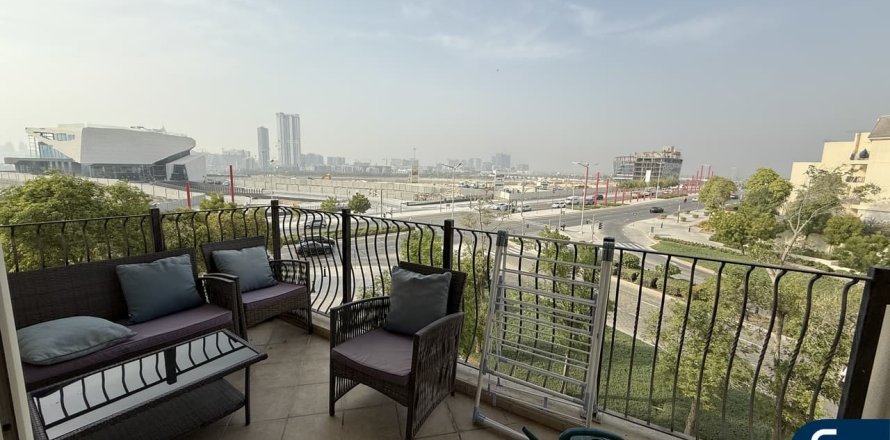 Квартира в Motor City, Дубай, 2 спальни, 164м², № 91349