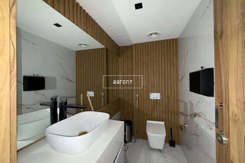 Oficina en Business Bay, Dubai, 296.8 m², № 54011 - foto 24