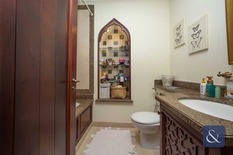 Купить квартиру в Reehan, Old Town, Дубай: 3 спальни, 288м², № 75637 - фото 13