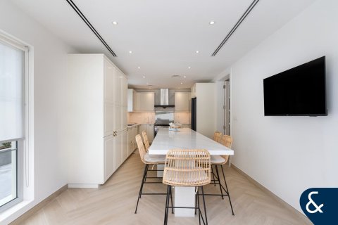 Villa en Arabian Ranches, Dubai, 6 dormitorios, 476 m², № 75625 - foto 7