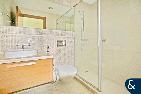 Apartment in Downtown Dubai (Downtown Burj Dubai), Dubai 2 bedrooms, 117 sq.m. № 75626 - photo 14