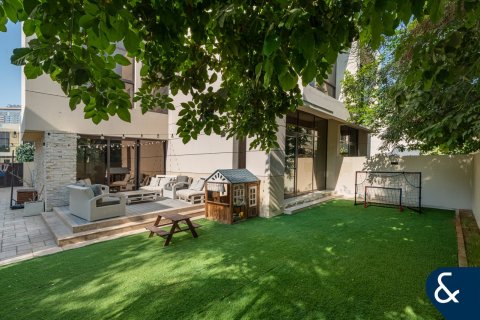 Villa in DAMAC Hills (Akoya by DAMAC), Dubai 4 bedrooms, 294 sq.m. № 75624 - photo 19