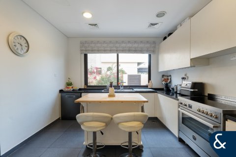 Villa in DAMAC Hills (Akoya by DAMAC), Dubai 4 bedrooms, 294 sq.m. № 75624 - photo 7