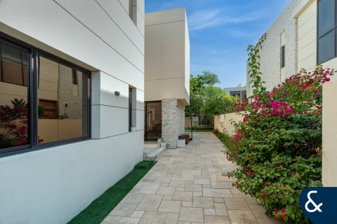 Villa in DAMAC Hills (Akoya by DAMAC), Dubai 4 bedrooms, 294 sq.m. № 75624 - photo 20