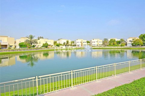 Villa in Meadows, Dubai 4 bedrooms, 332 sq.m. № 45008 - photo 9