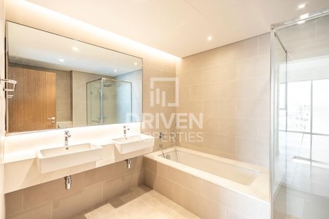 Apartment in Al Wasl, Dubai 3 bedrooms, 186.55 sq.m. № 136878 - photo 13