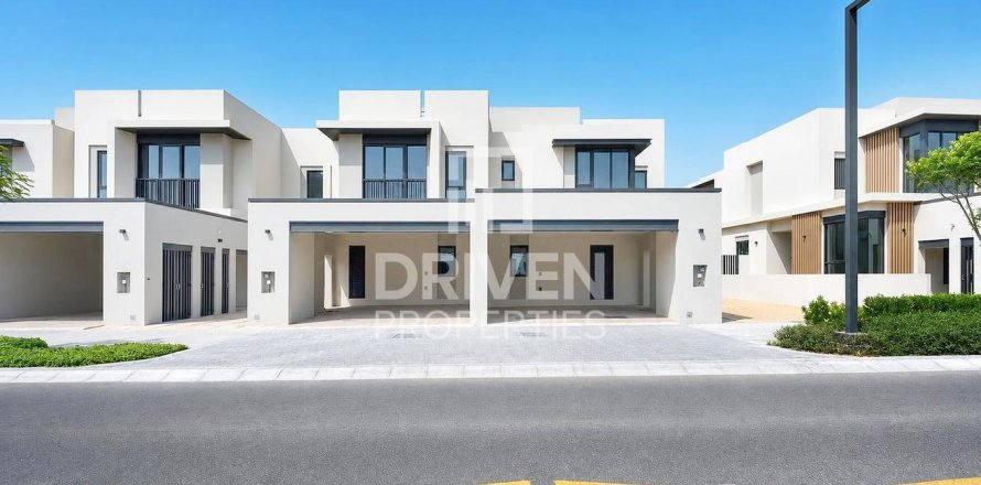 Maison de ville à Jebel Ali, Dubai, 4 chambres, 349.32 m², № 136881