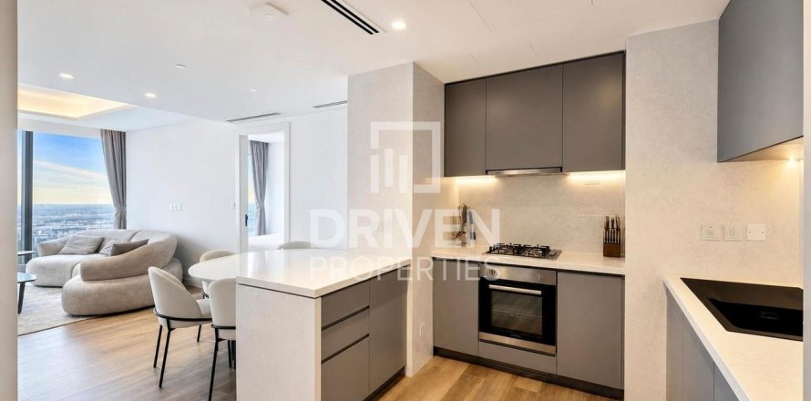 Apartment in Jumeirah Lake Towers, Dubai 1 bedroom, 72.28 sq.m. № 136883