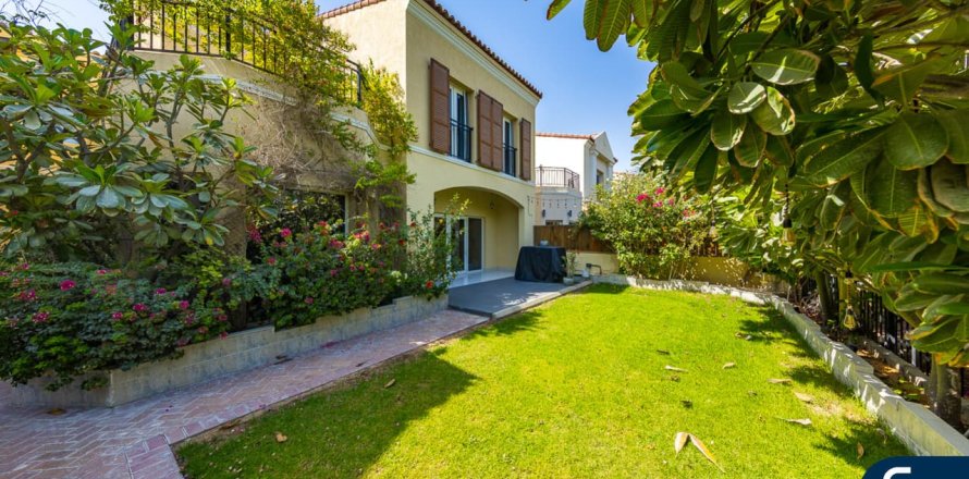 Villa in Green Community Motor City, Motor City, Dubai 4 bedrooms, 454 sq.m. № 74430