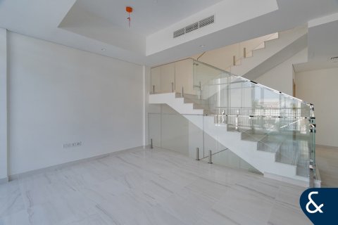 Townhouse in Victory Heights, Dubai Sports City, Dubai 4 bedrooms, 306 sq.m. № 74434 - photo 6