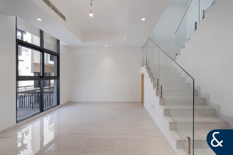 Townhouse in Victory Heights, Dubai Sports City, Dubai 4 bedrooms, 306 sq.m. № 74434 - photo 5