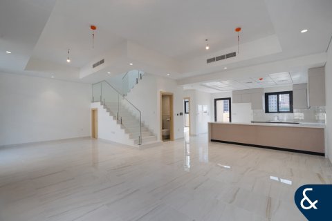 Townhouse in Victory Heights, Dubai Sports City, Dubai 4 bedrooms, 306 sq.m. № 74434 - photo 2