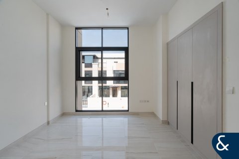 Townhouse in Victory Heights, Dubai Sports City, Dubai 4 bedrooms, 306 sq.m. № 74434 - photo 11