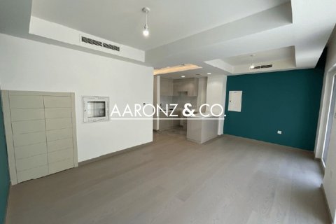 Townhouse in Dubai 3 bedrooms, 112.2 sq.m. № 78401 - photo 1