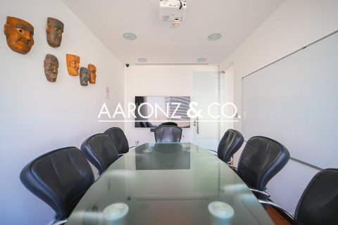 Office in Jumeirah Lake Towers, Dubai 84.2 sq.m. № 78393 - photo 6