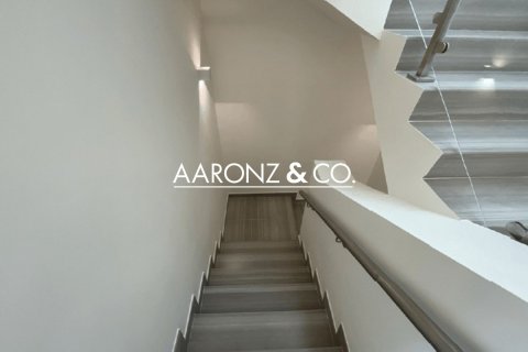 Townhouse in Dubai 3 bedrooms, 112.2 sq.m. № 78402 - photo 7