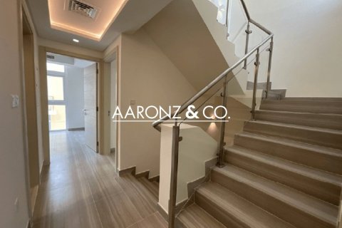 Townhouse in Dubai 3 bedrooms, 112.2 sq.m. № 78402 - photo 6
