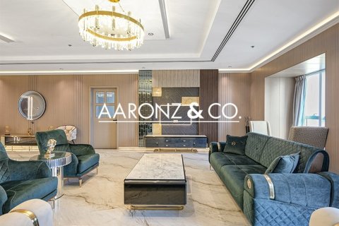 Apartment in Dubai Marina, Dubai 4 bedrooms, 294.8 sq.m. № 78404 - photo 3