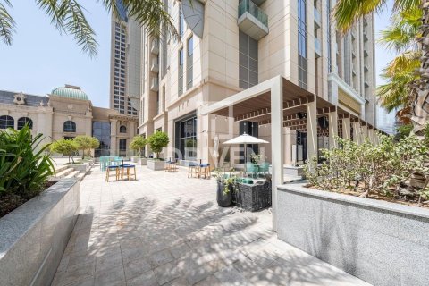 Apartment in Al Habtoor City, Business Bay, Dubai 1 bedroom, 75.25 sq.m. № 136607 - photo 17