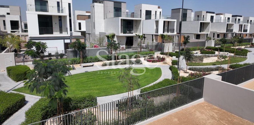 Villa in Arabian Ranches 3, Dubai 4 bedrooms, 457 sq.m. № 139978