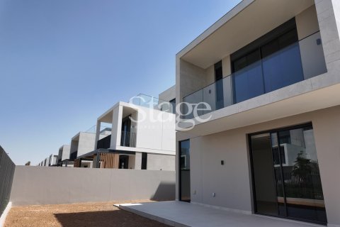 Villa in Arabian Ranches 3, Dubai 4 bedrooms, 457 sq.m. № 139978 - photo 5