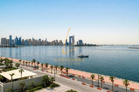 Duplex in Palm Jumeirah, Dubai 4 bedrooms, 602 sq.m. № 139977 - photo 14