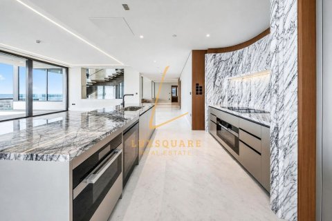 Duplex in Palm Jumeirah, Dubai 4 bedrooms, 602 sq.m. № 139977 - photo 5