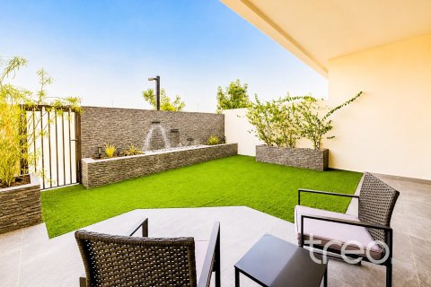 Villa en EMAAR South, Dubai South (Dubai World Central), Dubai, 3 dormitorios, 180.7 m², № 139974