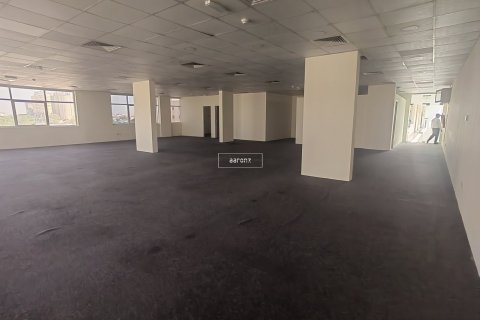 Снять в аренду офис в Al Quoz, Дубай: 281.8м², № 42762 - фото 3