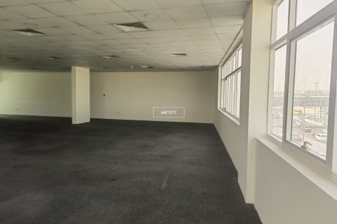 Снять в аренду офис в Al Quoz, Дубай: 281.8м², № 42762 - фото 7
