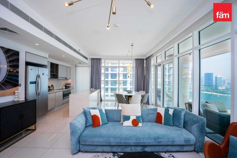 Apartment in Dubai Marina, Dubai 3 bedrooms, 194.8 sq.m. № 117741 - photo 14
