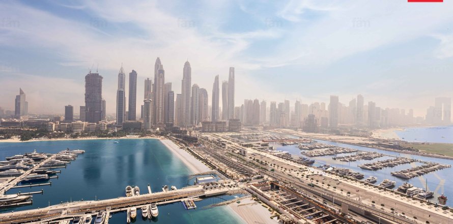 Apartment in Dubai Marina, Dubai 3 bedrooms, 194.8 sq.m. № 117741