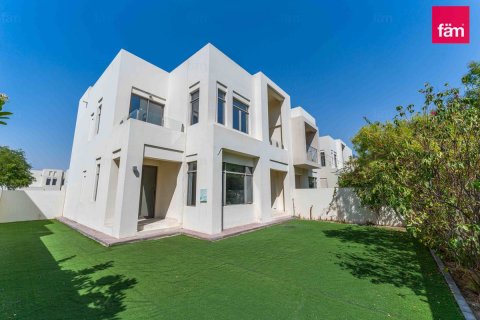 Вилла в Риме, Дубай, 3 спальни, 324.4м², № 112995
