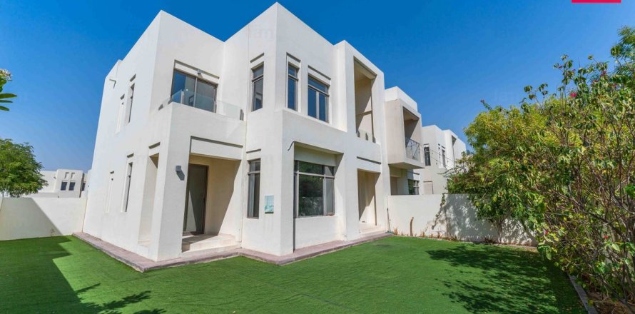 Вилла в Риме, Дубай, 3 спальни, 324.4м², № 112995