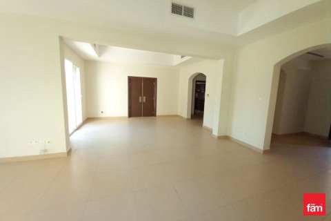Villa in Dubai 5 bedrooms, 583.6 sq.m. № 92064 - photo 6