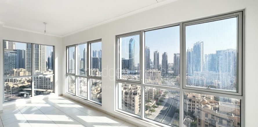 Appartement à Downtown Dubai (Downtown Burj Dubai), Dubai, 3 chambres, 241 m², № 77999