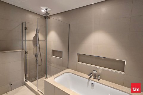 Снять в аренду квартиру в Даунтаун Дубай (Даунтаун Бурдж Дубай), Дубай: 3 спальни, 164.3м², № 83671 - фото 17