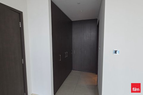 Снять в аренду квартиру в Даунтаун Дубай (Даунтаун Бурдж Дубай), Дубай: 3 спальни, 164.3м², № 83671 - фото 10