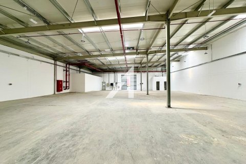 Almacén en Dubai, 1015.8 m², № 50971 - foto 9