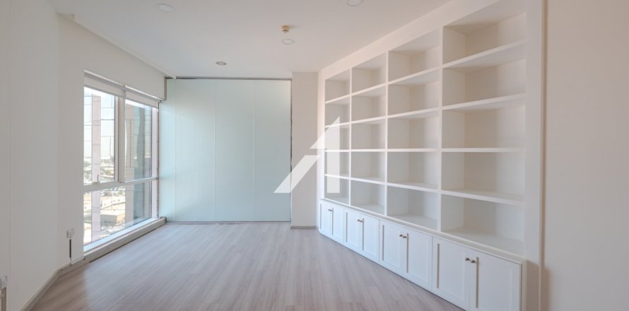 Офис в Дубае, 223.9м², № 50972