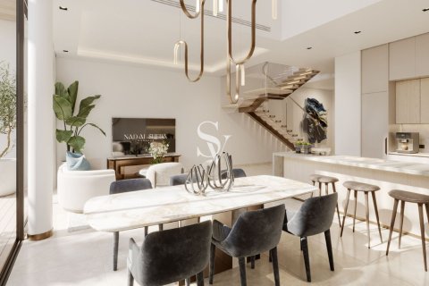 Villa in Nadd Al Sheba, Dubai 5 bedrooms, 558 sq.m. № 70158 - photo 14