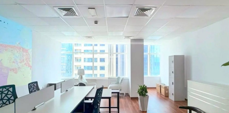 Bureau à Business Bay, Dubai, 48.4 m², № 52548